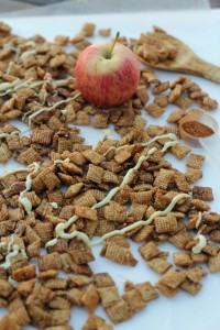 Caramel Apple Chex Mix | carmelmoments.com