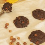 Dark chocolate peanut butter cookies | carmelmoments.com