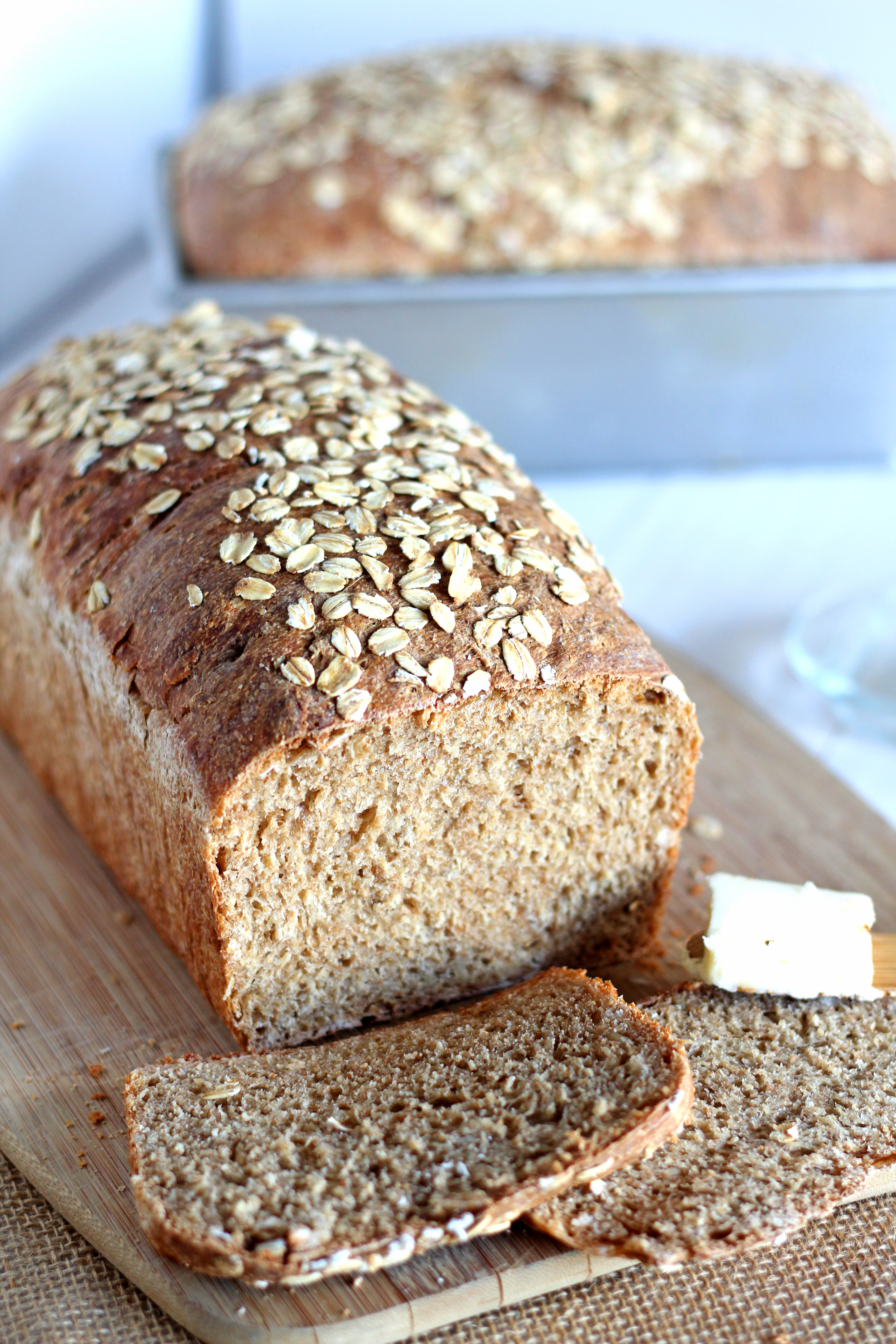 Whole Wheat Sandwich Bread with Oats