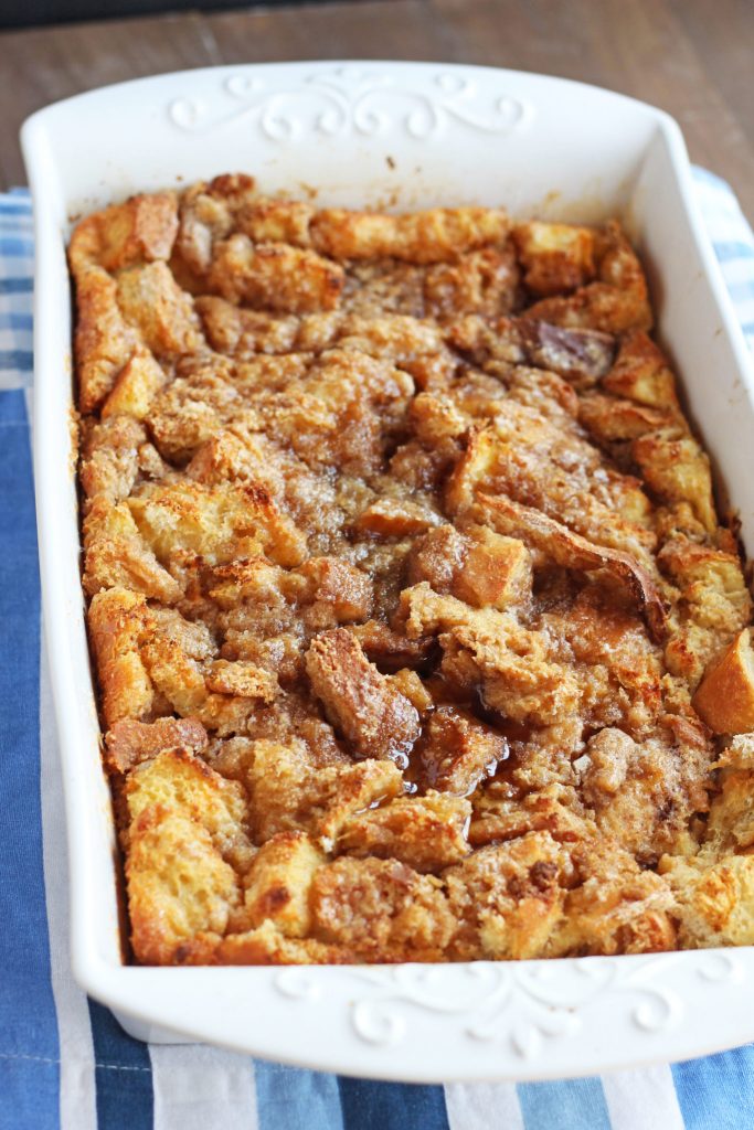 How to Make Easy Baked French Toast Casserole - This easy bake is perfect for overnight and pop in the oven in the morning.