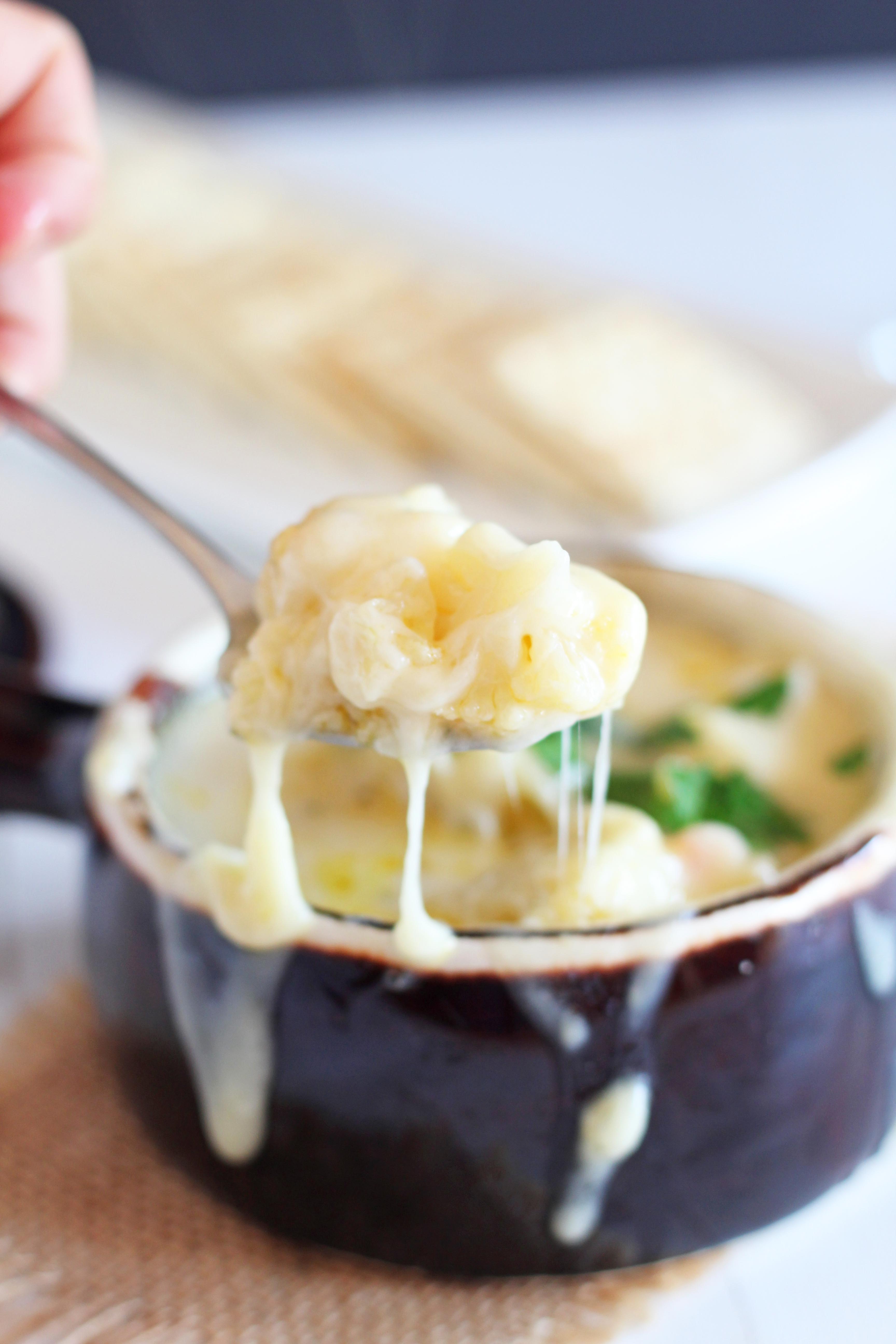 Cheese Topped Creamy Cauliflower Soup