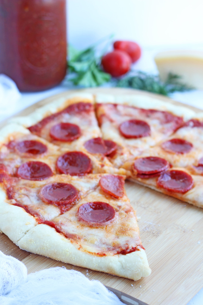Easy 30 Minute Homemade Pizza 