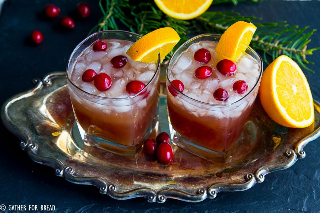 Cranberry Brunch Punch - Delicious drink using only 4 ingredients. fresh taste combines pineapple, cranberries, orange juice for a chilled drink. Whips up in minutes. Perfect for the holidays Christmas, Easter, Thanksgiving.