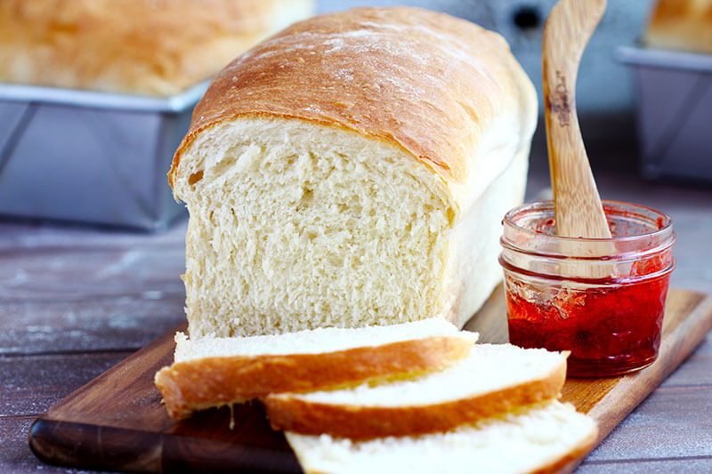 Easy Homemade White Bread - Handmade Farmhouse