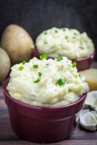 Garlic-Parmesan-Mashed-Potatoes-3-e1447252019455