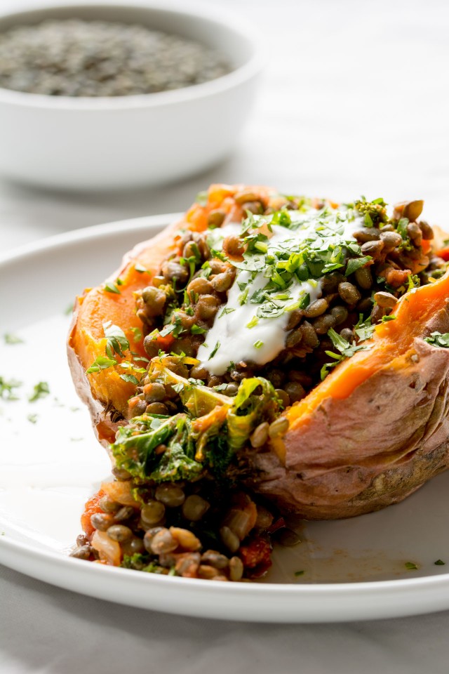 Stuffed-Sweet-Potato-with-Lentils-Kale-and-Sun-Dried-Tomatoes-5-640x960
