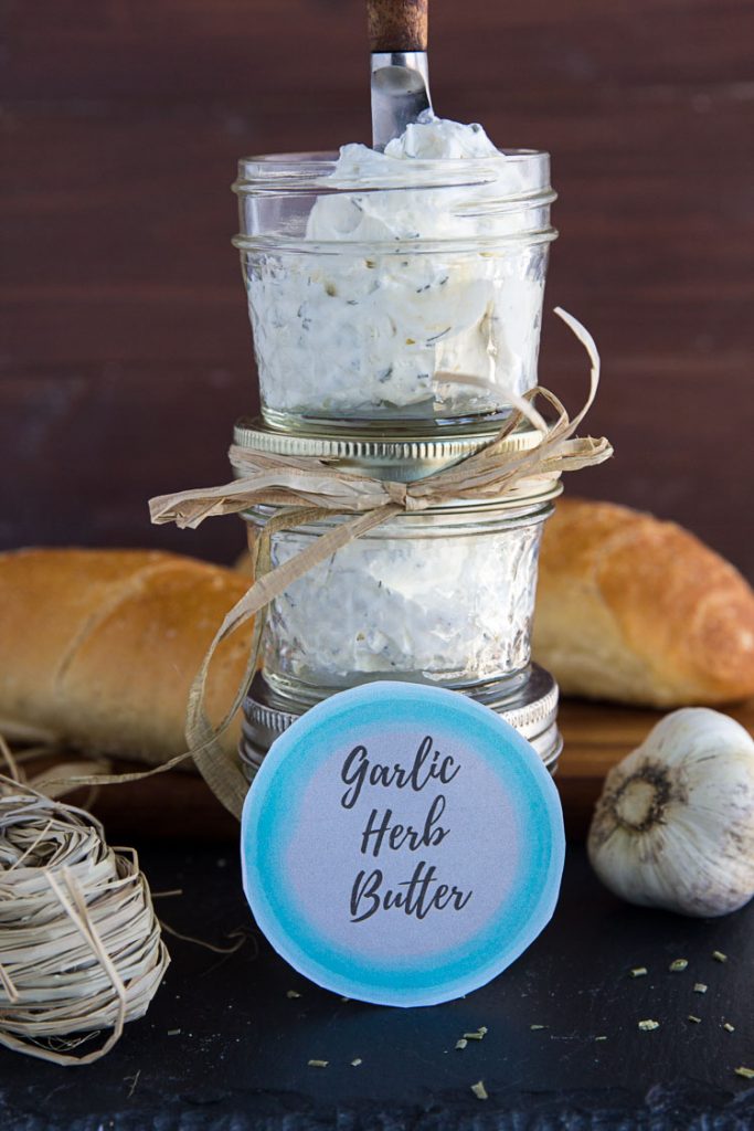 Garlic Herb Butter Garlic and Herb Butter - Easy whipped butter recipe with garlic and herbs. Perfect with bread and at the holiday table! #garlic #herb #butter #spread #bread