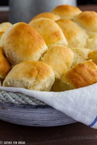 Amish Dinner Rolls - Soft Yeast rolls recipe for warm fluffy buns. Made with instant mashed potato flakes, best served with any dinner comfort food. Adapted from an old Amish cookbook.