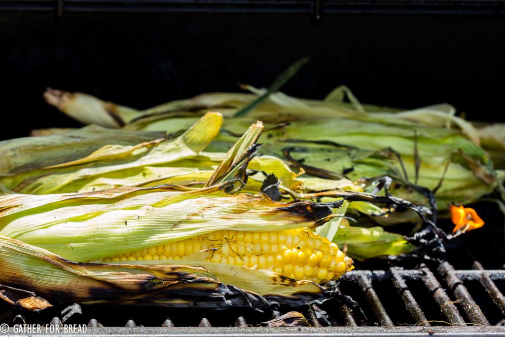 Grilled Corn on the Cob - How to Grill Corn - Grilling corn is an easy BBQ side dish recipe for summer.