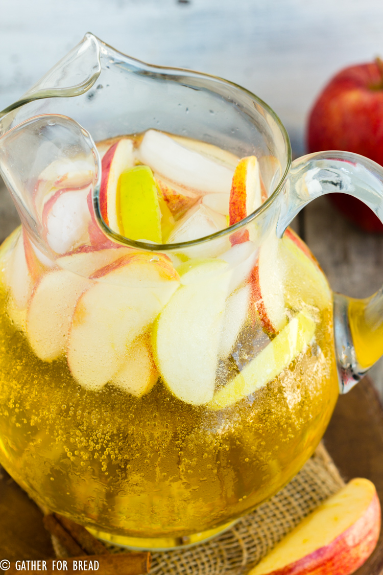 Sparkling Apple Cider - An easy homemade mix of apple juice concentrate and sparkling water for a no-fuss pretty drink to serve guests this fall season. Simple and sweet.